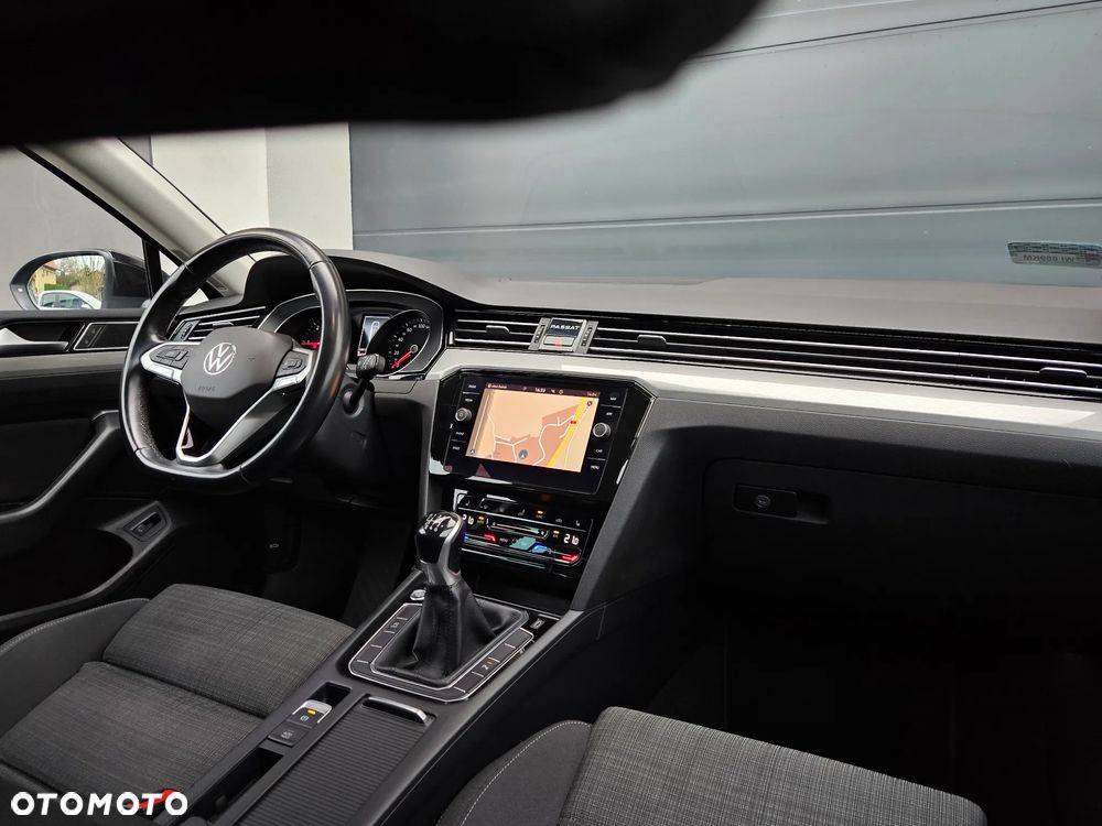 Volkswagen Passat 2.0 TDI EVO Business - 14