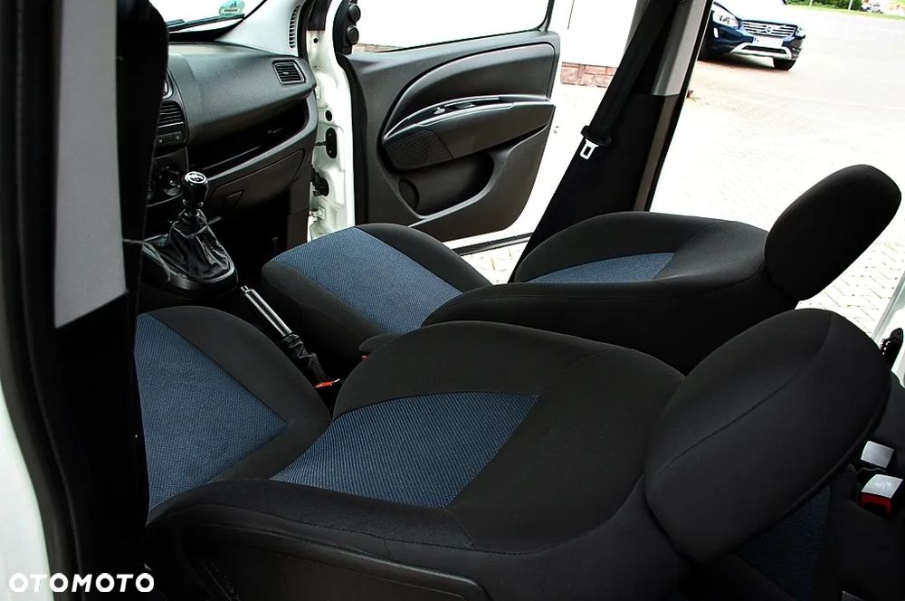 Opel Combo 1.4 Cosmo Eu6 - 24