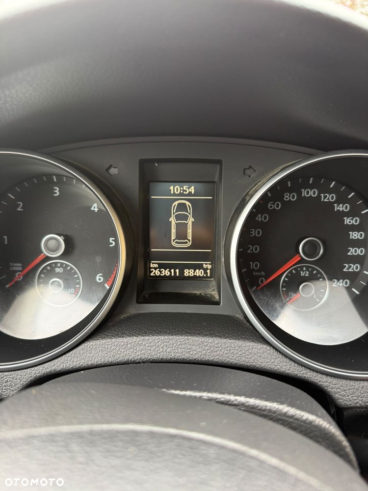Volkswagen Golf 1.6 TDI DPF Comfortline - 28