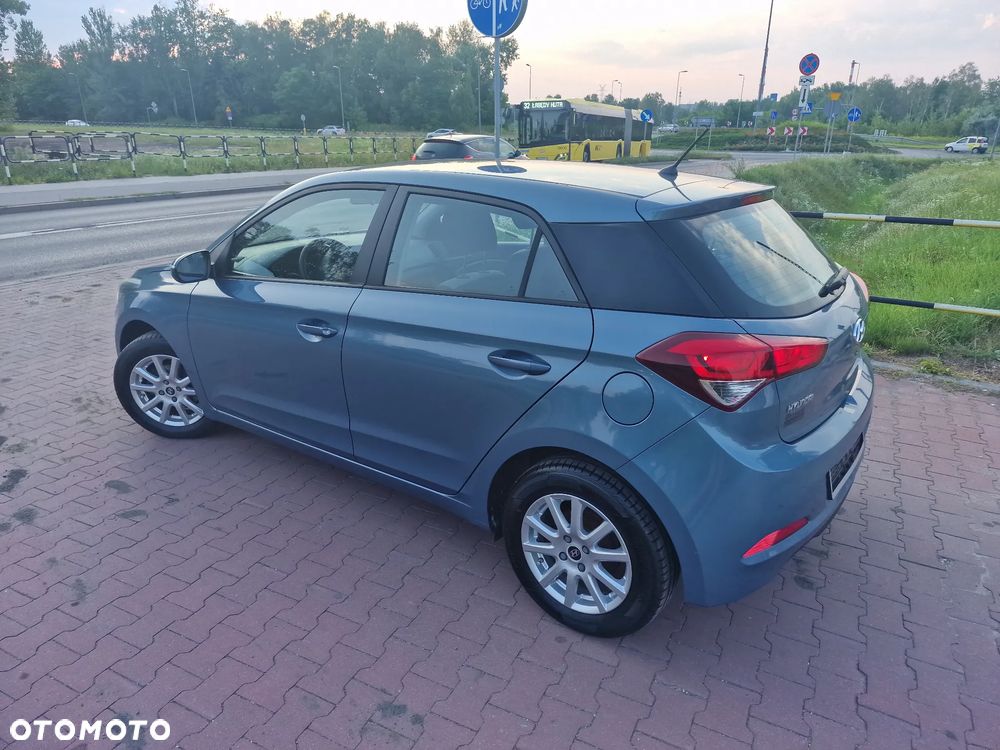 Hyundai i20 1.2 BlueDrive Elegant - 26