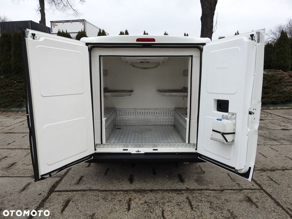 Peugeot BOXER FURGON CHŁODNIA  -5*C DWIE KOMORY  TEMPOMAT KLIMATYZACJA  120KM - 12