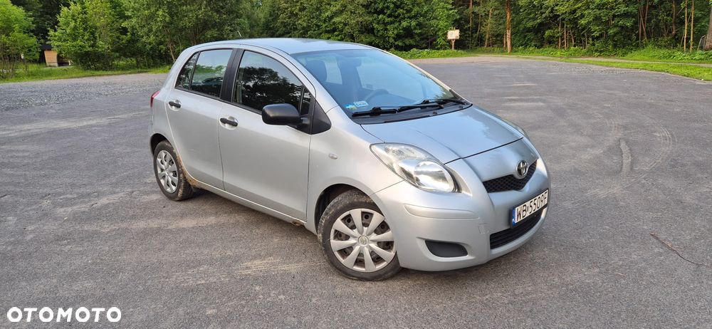 Toyota Yaris 1.33 Luna - 4