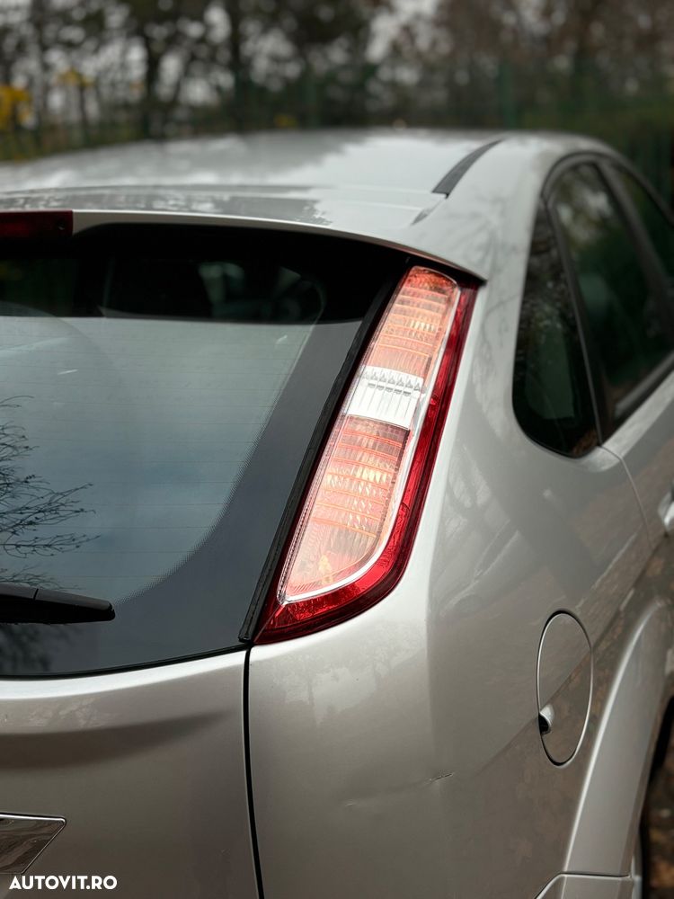 Ford Focus 2.0 TDCi Sport - 14