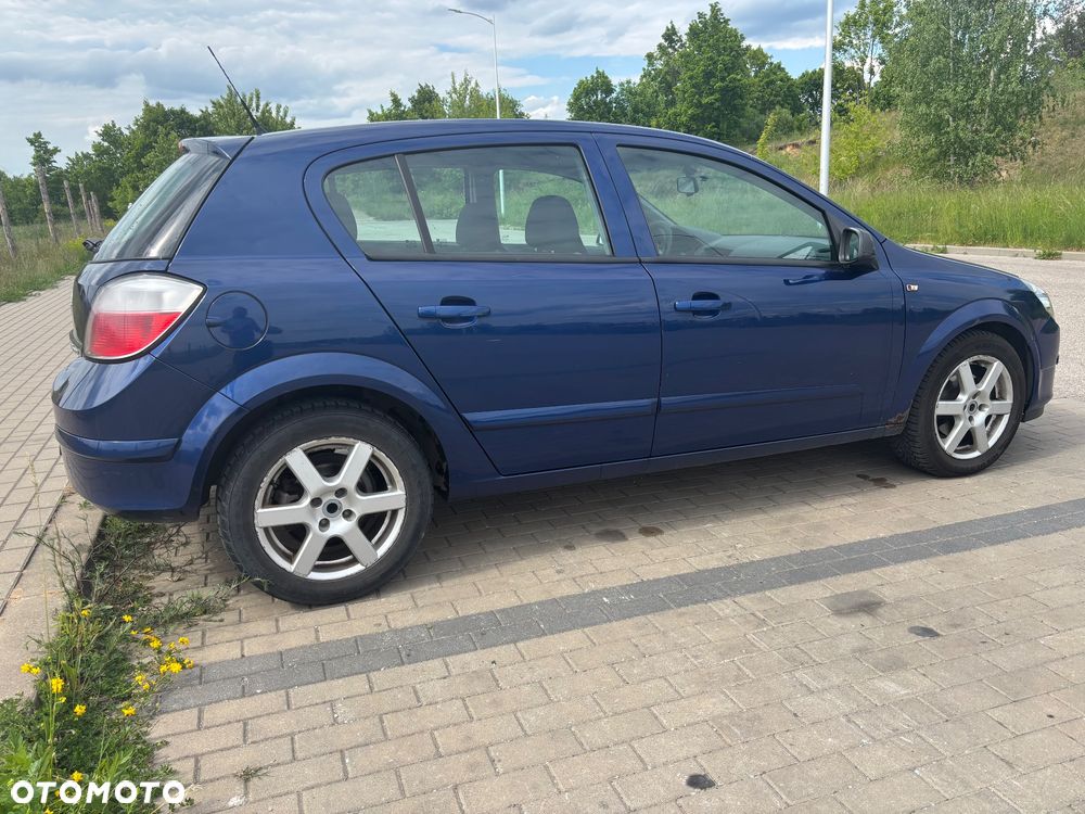 Opel Astra 1.6 Cosmo - 2