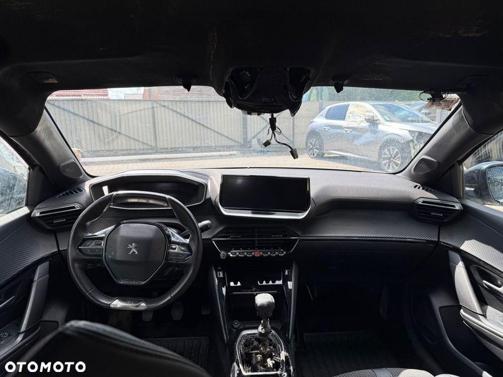 Peugeot 208 1.2 PureTech GT Line S&S - 8