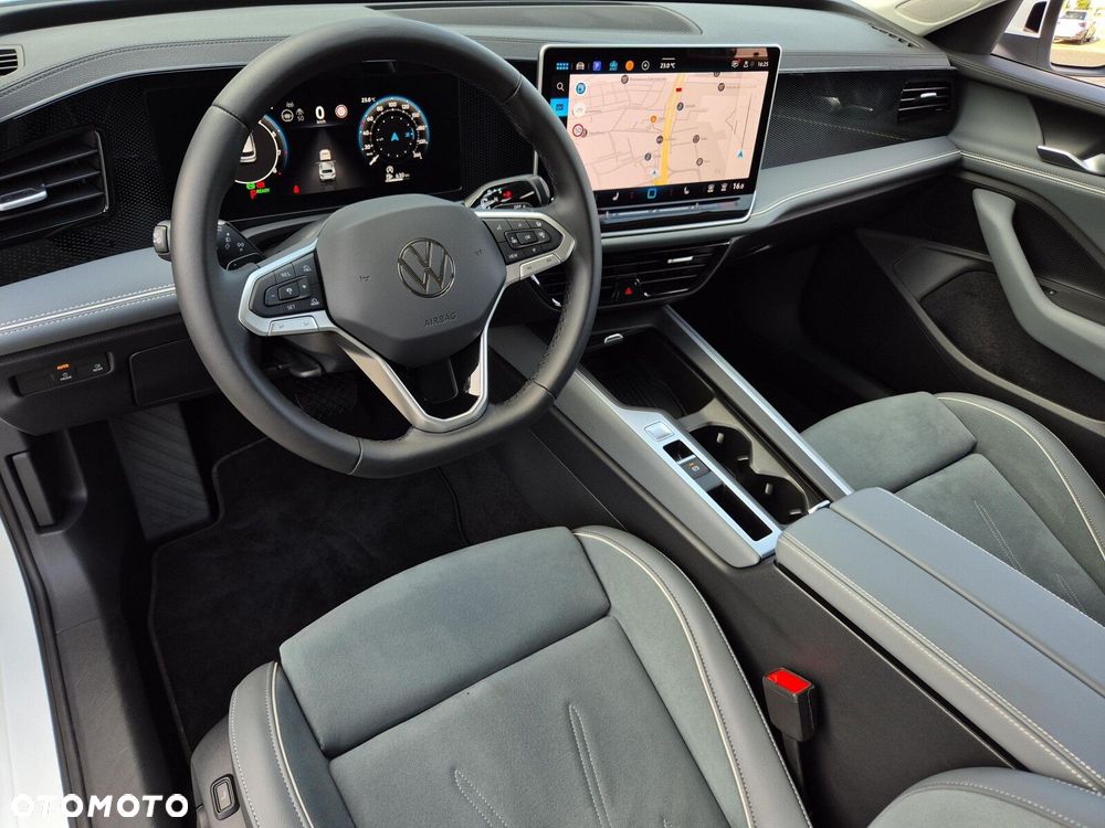 Volkswagen Passat - 9