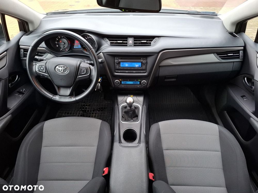 Toyota Avensis 1.6 Active - 7