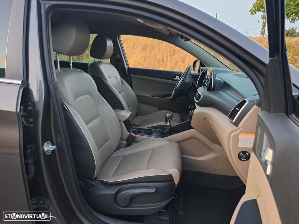 Hyundai Tucson 1.6 CRDi Premium+Pack Pele - 16
