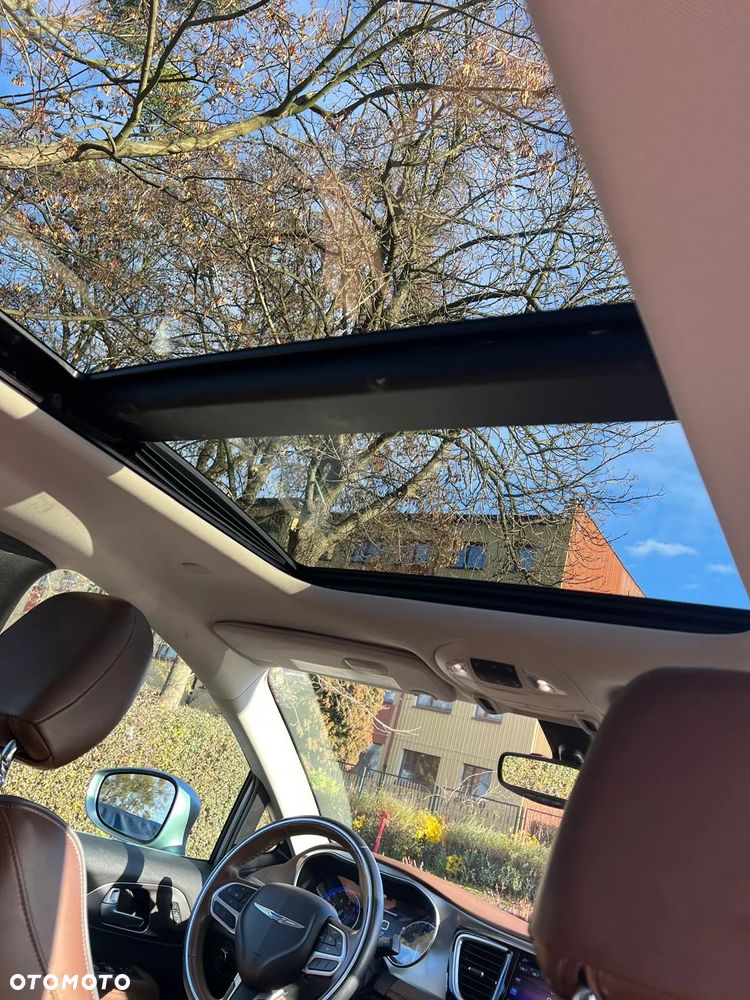 Chrysler Pacifica - 18