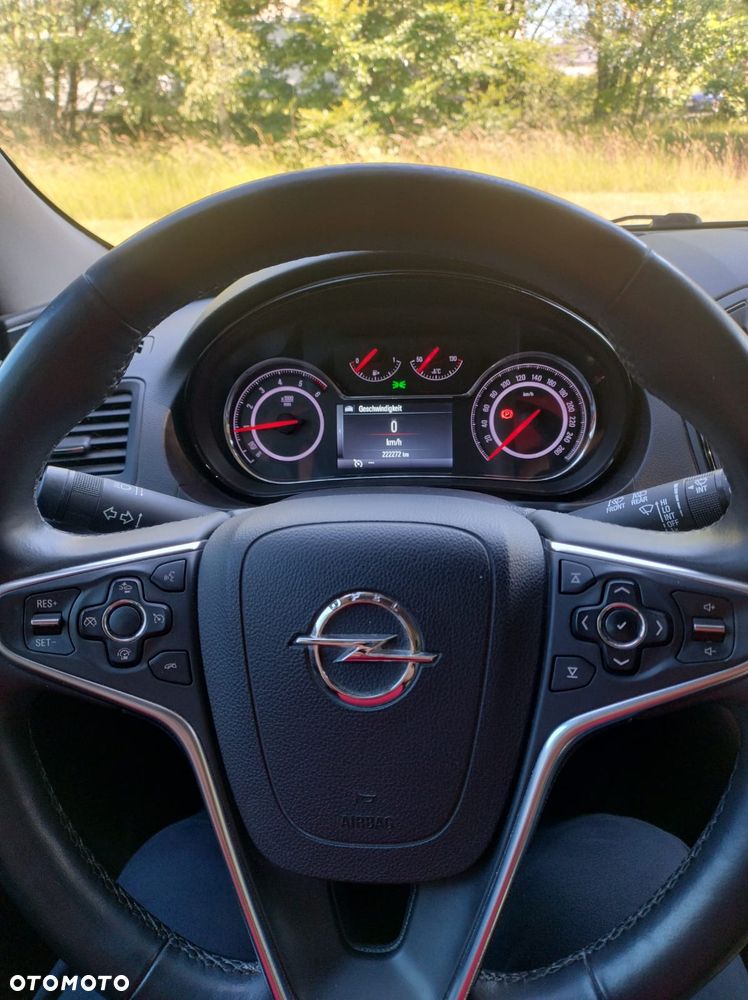 Opel Insignia - 17