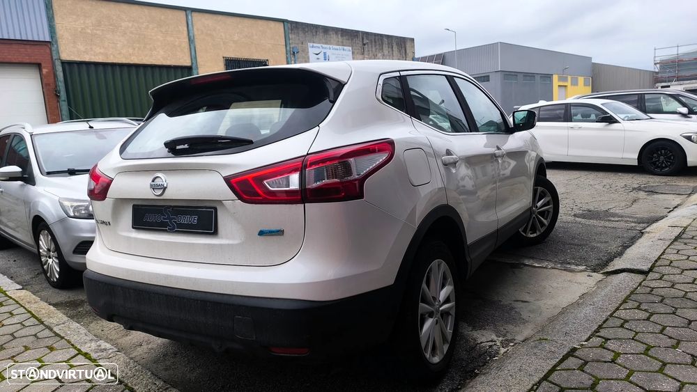 Nissan Qashqai 1.5 dCi Tekna - 14