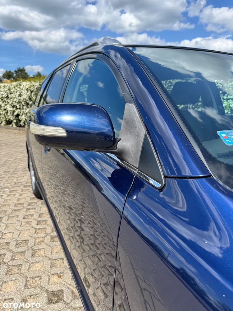 Toyota Avensis 2.0 D-4D Sol - 3