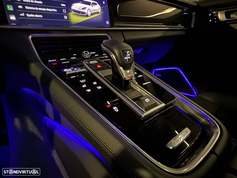 Porsche Panamera Sport Turismo 4 E-Hybrid Platinum Edition PDLS - 40