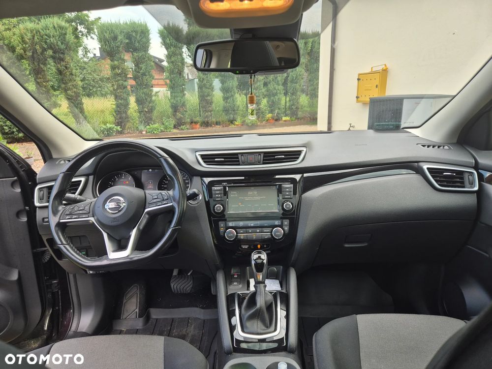 Nissan Qashqai 1.3 DIG-T N-Connecta DCT - 6