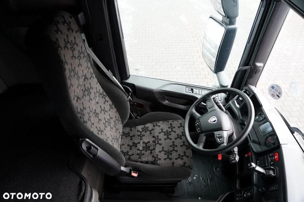 Scania R 450  / RETARDER / PEŁNY ADR /  KLIMATYZACJA POSTOJOWA / ALUFELGI / 2022 ROK / - 25