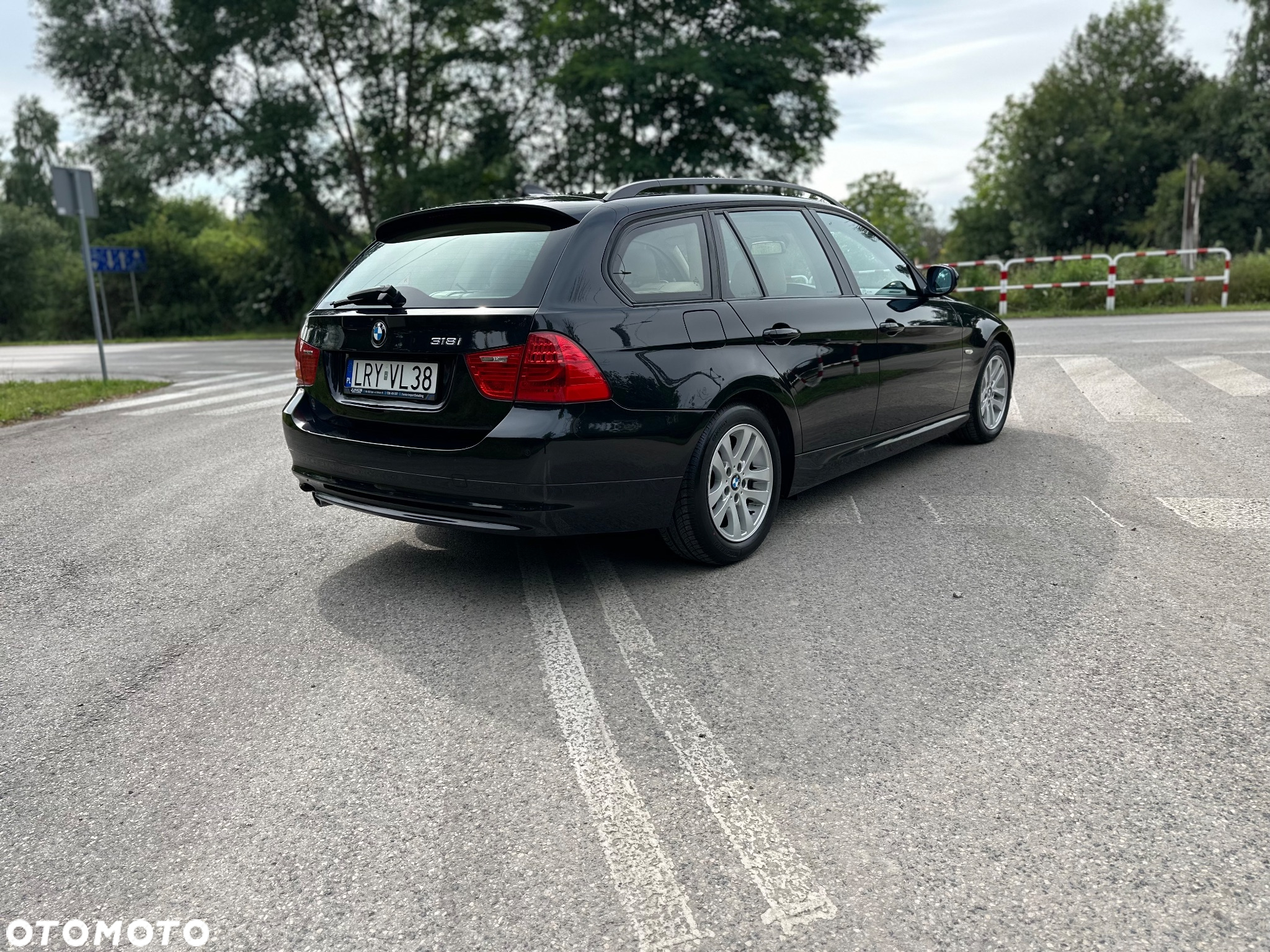 BMW Seria 3 318i Touring Edition Exclusive - 7