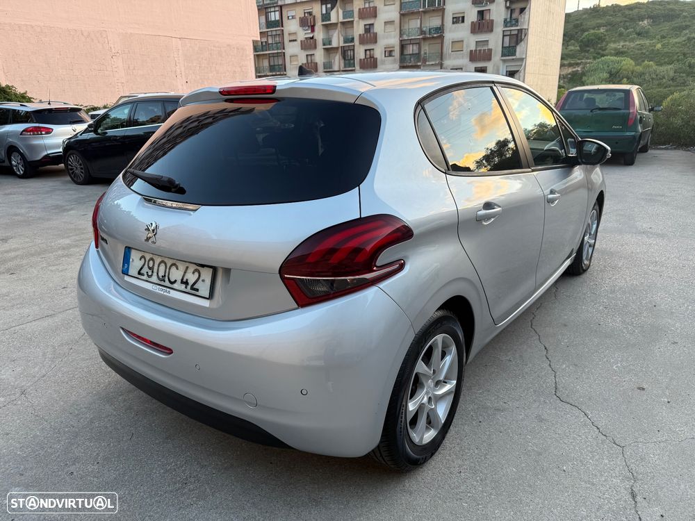 Peugeot 208 1.2 PureTech Active - 9
