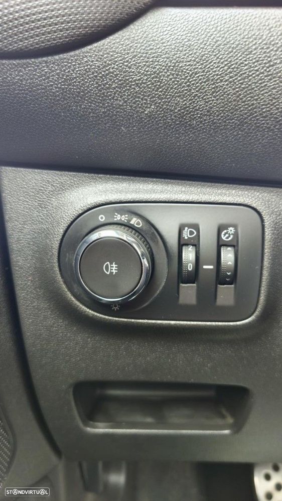 Opel Adam 1.0 T Black Jack - 35