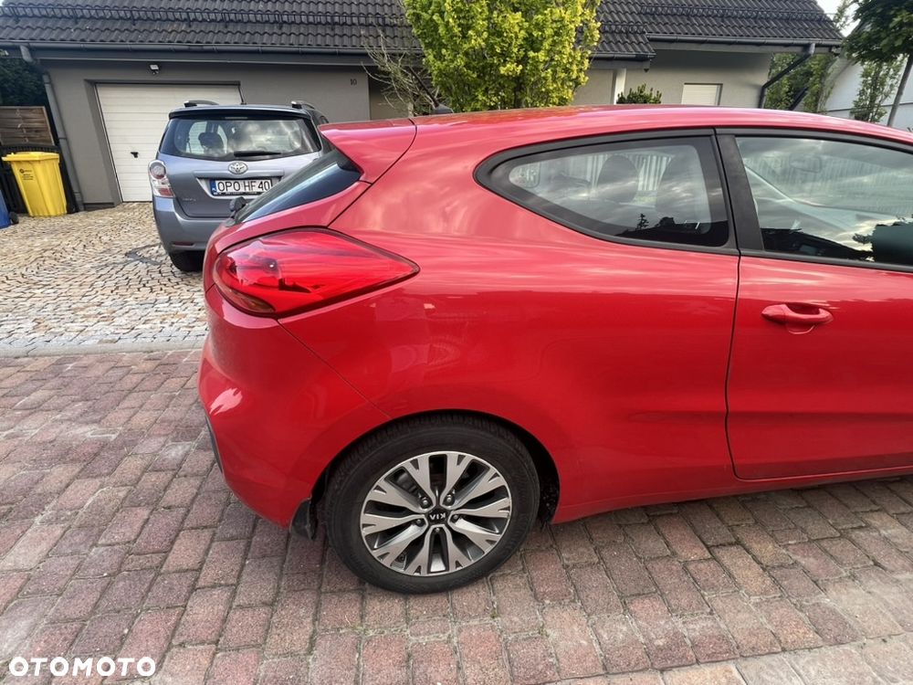 Kia Ceed 1.4 L - 10