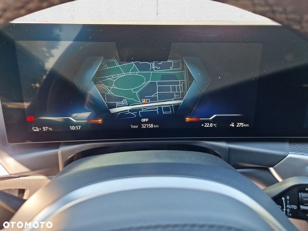 BMW i4 - 17