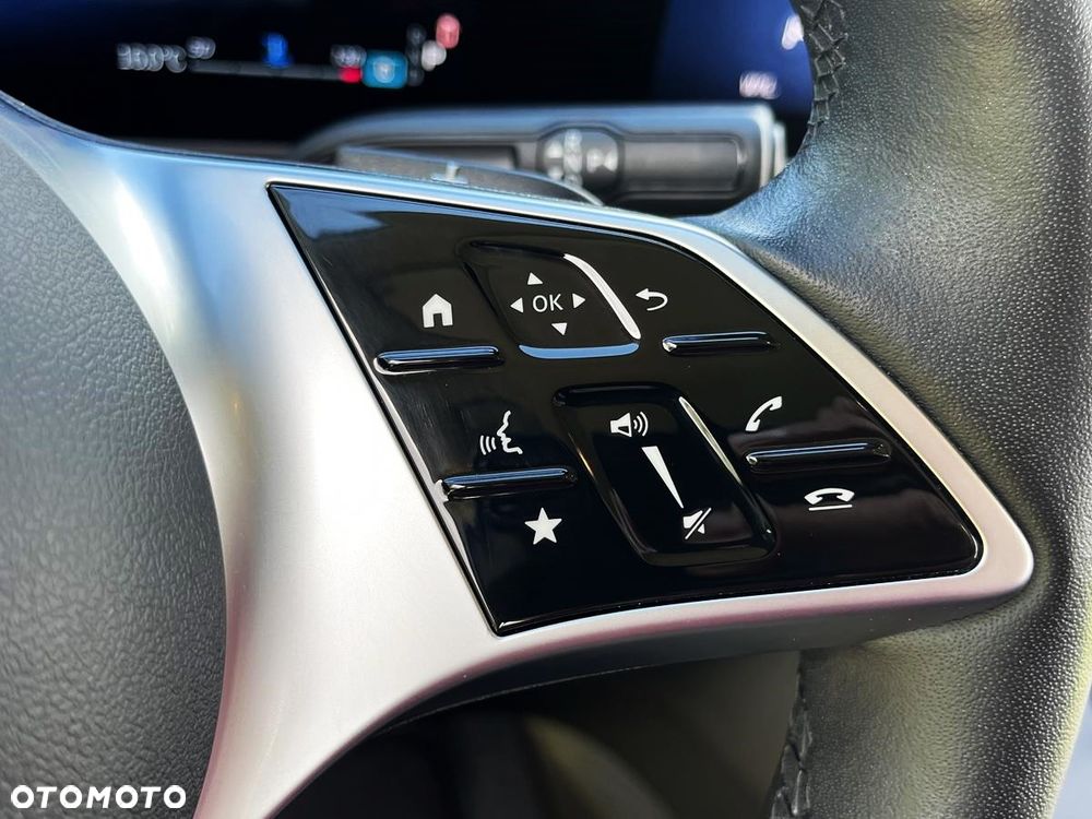 Mercedes-Benz Klasa V 300 d extralang 9G-TRONIC Avantgarde - 12