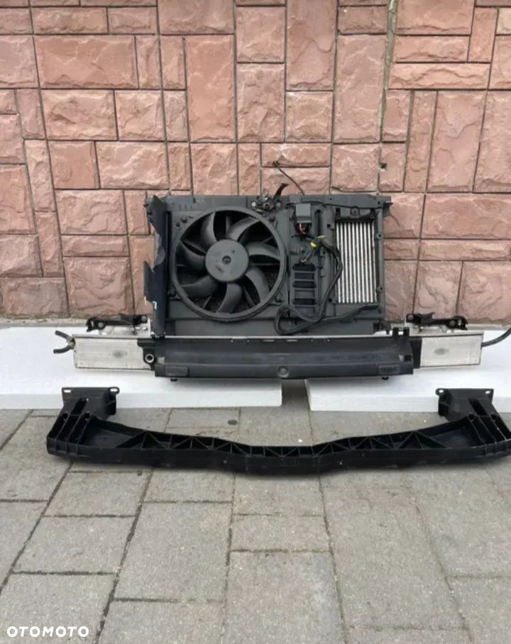 Pas przedni, chłodnice belka Citroen C4 Peugeot 308 Picasso 2.0 HDi - 1