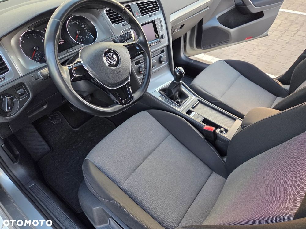 Volkswagen Golf 1.2 TSI BMT Trendline - 10