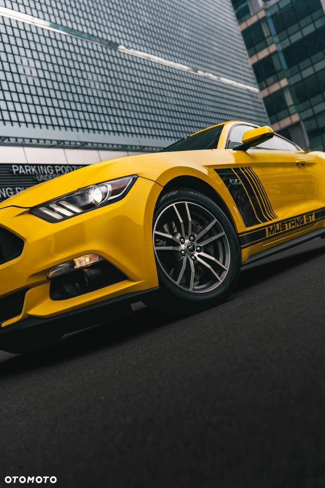 Ford Mustang 5.0 V8 GT - 6