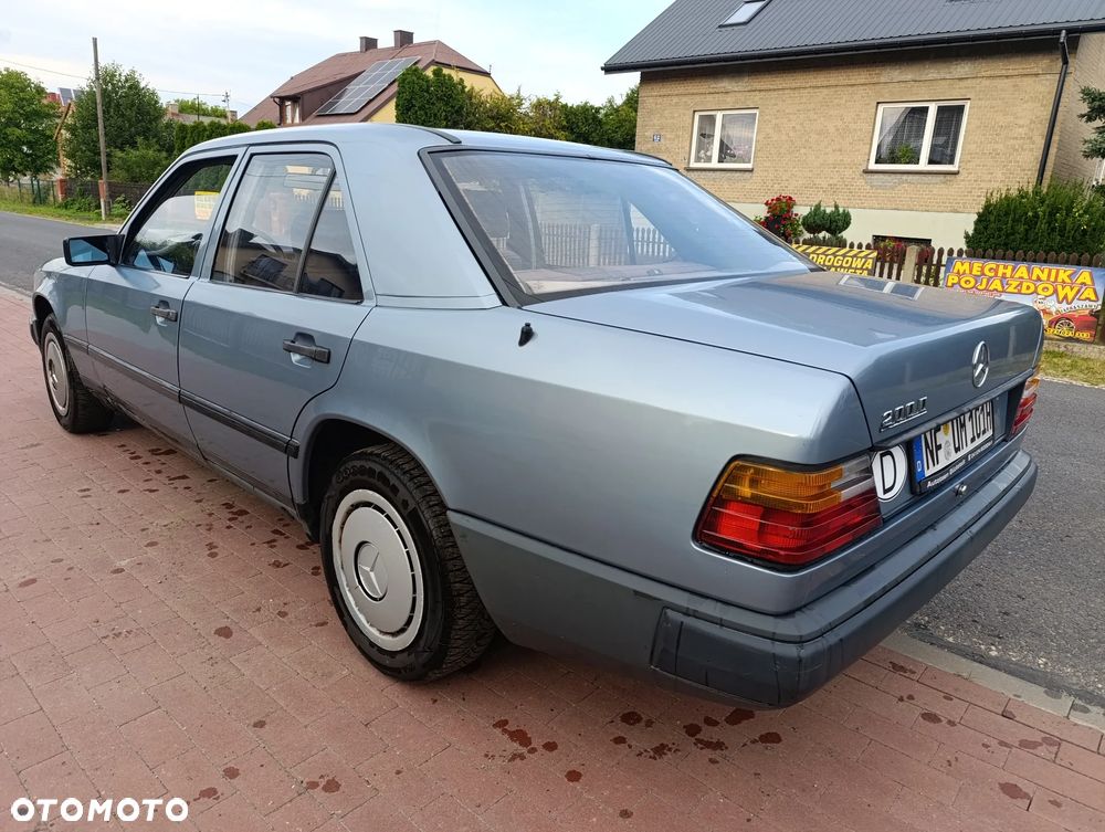 Mercedes-Benz W124 (1984-1993) - 20