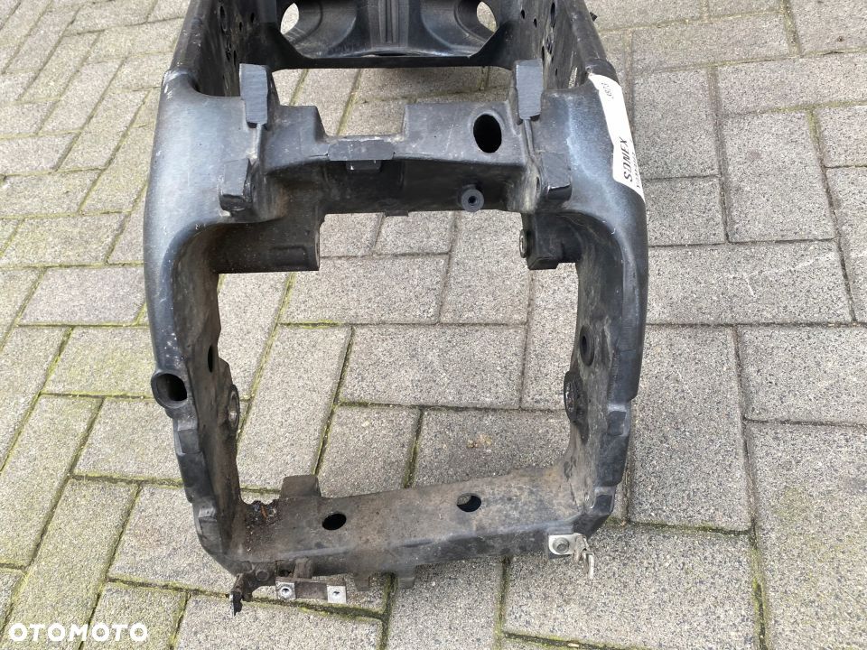 Rama dokumenty Yamaha R1 RN12 2004r - 11