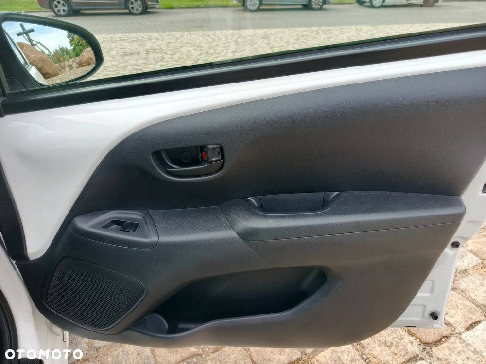 Toyota Aygo x-business - 33