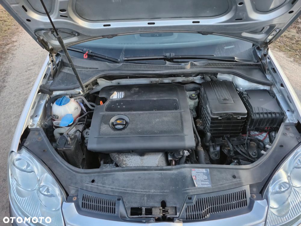 Volkswagen Golf 1.4 Comfortline - 16