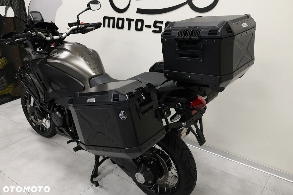 Honda VFR - 19