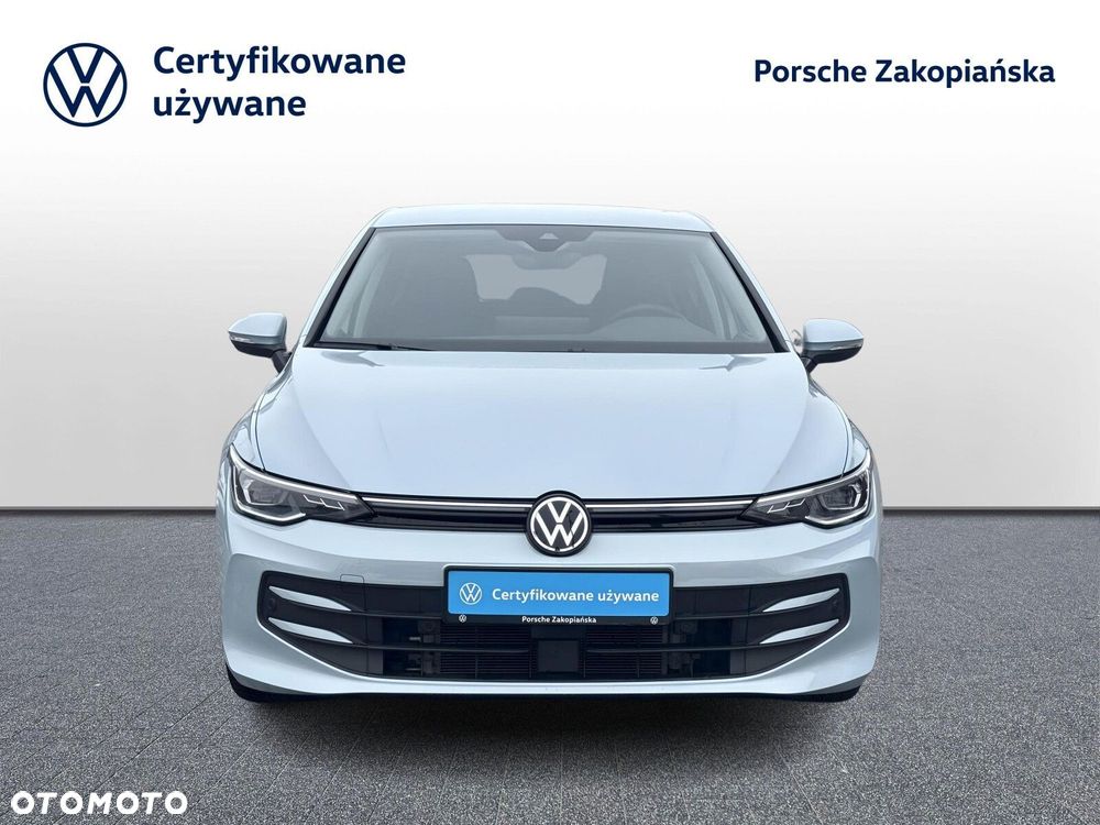 Volkswagen Golf - 8