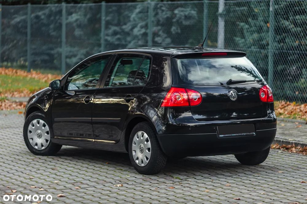 Volkswagen Golf 1.9 TDI DPF Trendline - 15