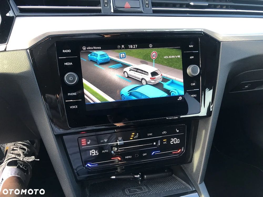 Volkswagen Passat 2.0 TDI EVO Business DSG - 11