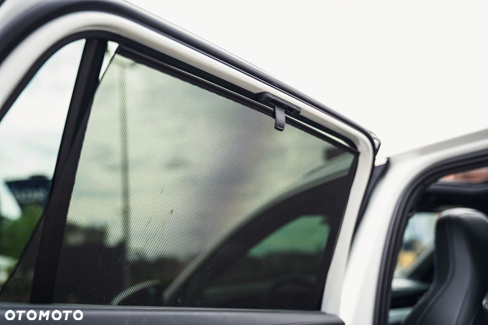 Volkswagen Passat - 21