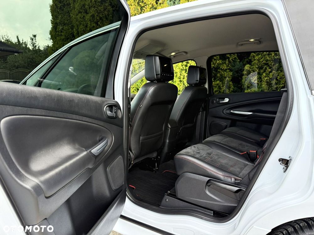 Ford S-Max - 35