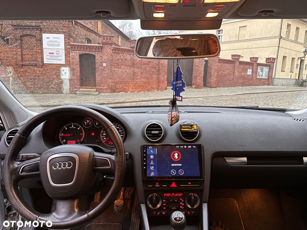 Audi A3 Sportback 2.0 TDI DPF Attraction - 8