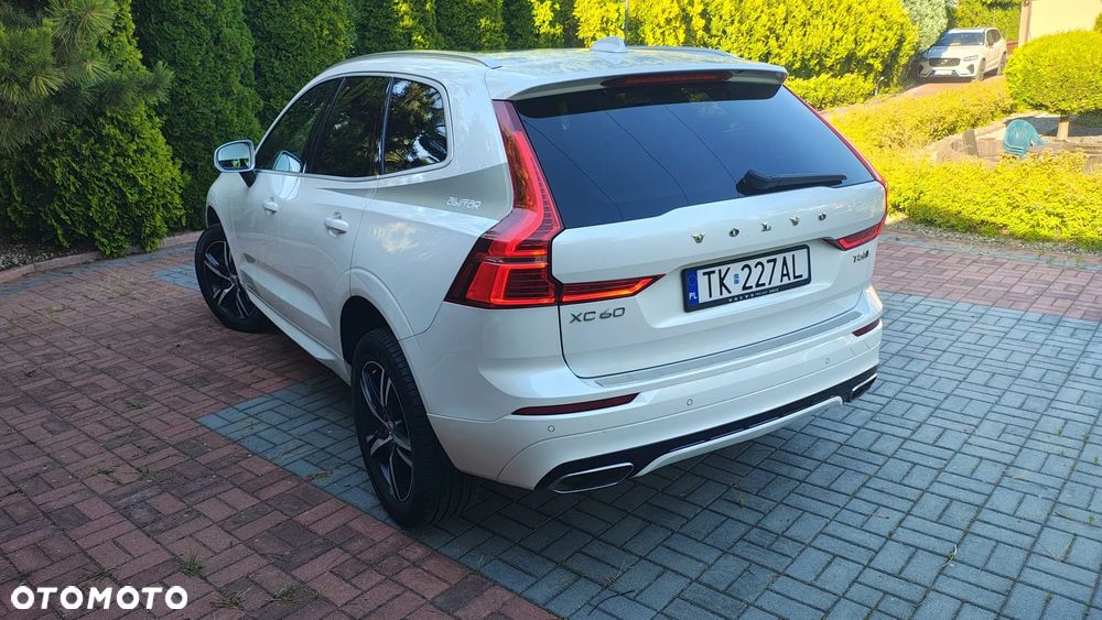 Volvo XC 60 T5 R-Design - 18