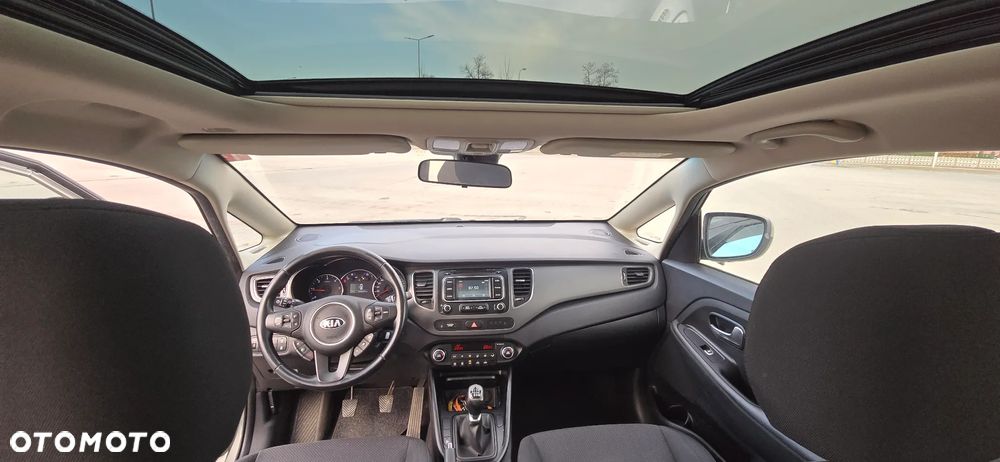 Kia Carens 1.7 CRDi 115 Dream-Team Edition - 16