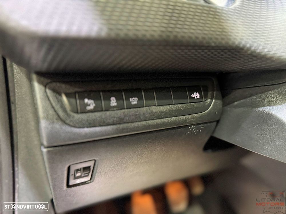 Peugeot 2008 1.6 e-HDi Active - 18