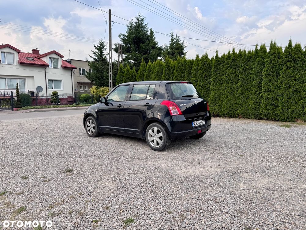 Suzuki Swift 1.3 Club - 2