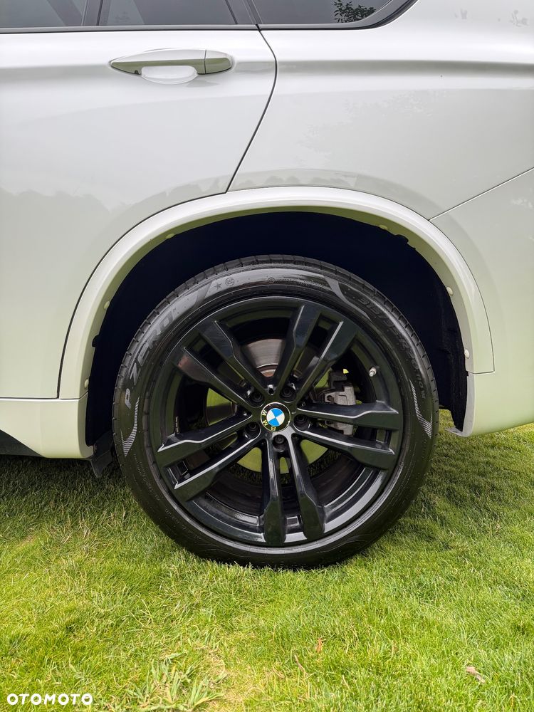 BMW X5 M M50d - 14
