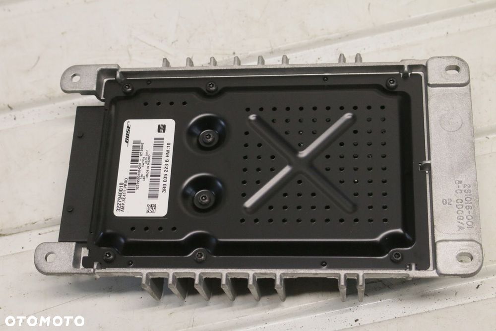 wzmacniacz Seat Exeo BOSE 3R0035223B - 4