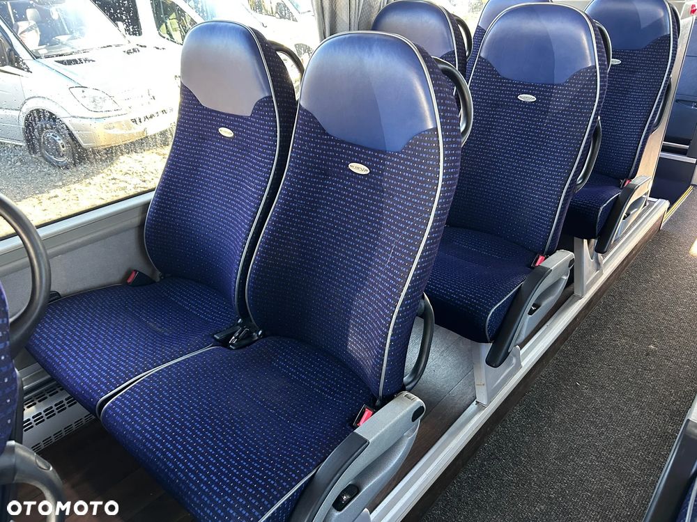 Neoplan Jetliner - 24