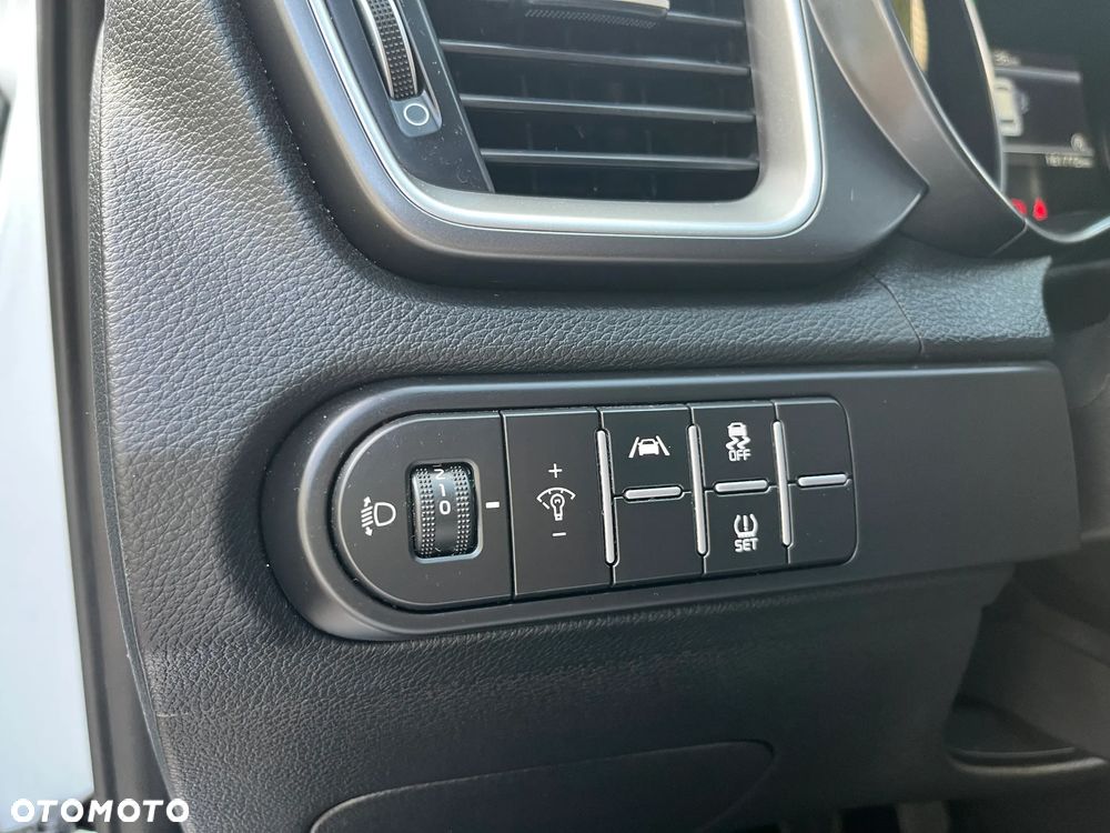 Kia Ceed 1.5 T-GDI M - 16