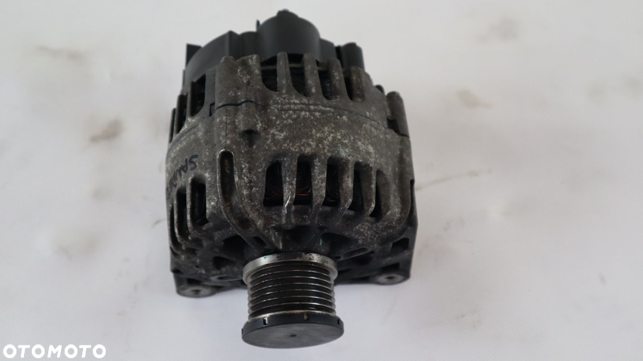 DACIA SANDERO 1.2 TCE ALTERNATOR TG12C199 - 2