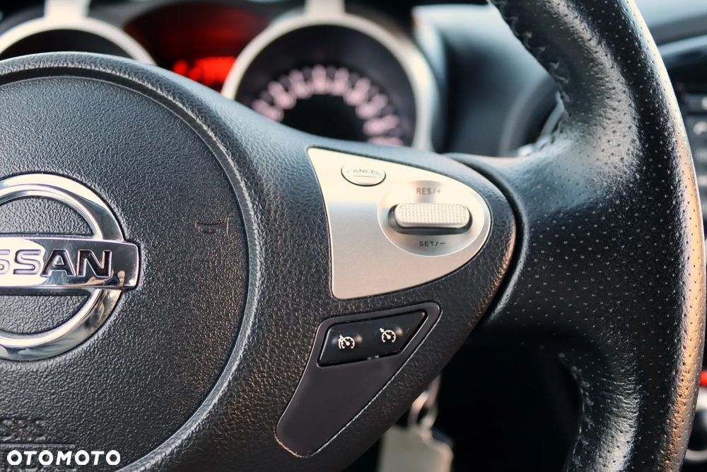 Nissan Juke 1.6 Tekna S&S - 33