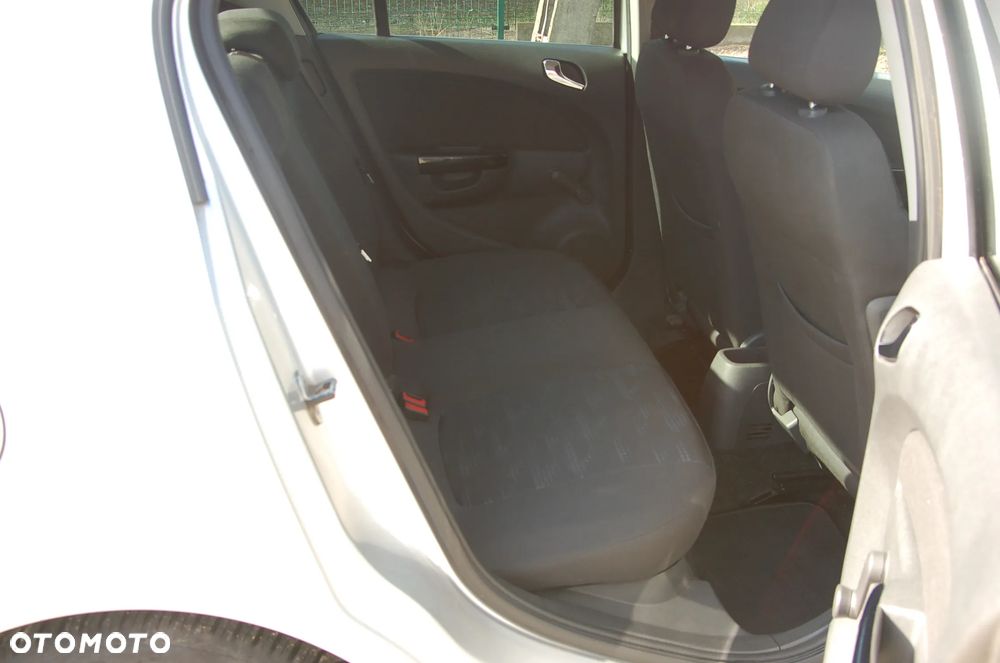 Opel Corsa 1.4 16V Energy - 13